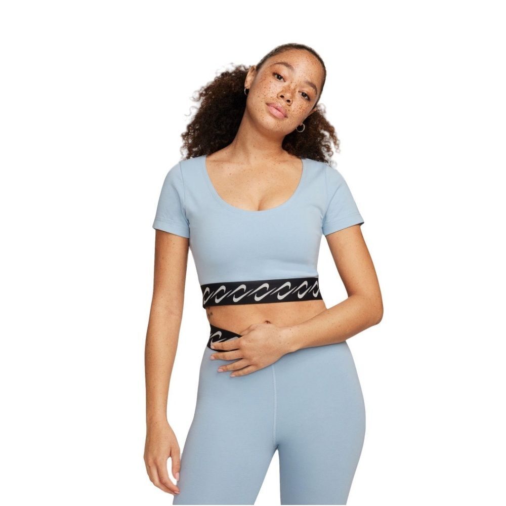 Nike Essentials Swoosh Top Womens Sz L Logo Blue Scoop Neck Crop Workout Sports